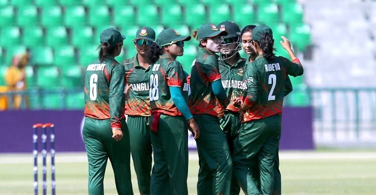 পাকিস্তানের কাছে বড় হার, বিশ্বকাপে খেলতে পারবে তো বাংলাদেশ?