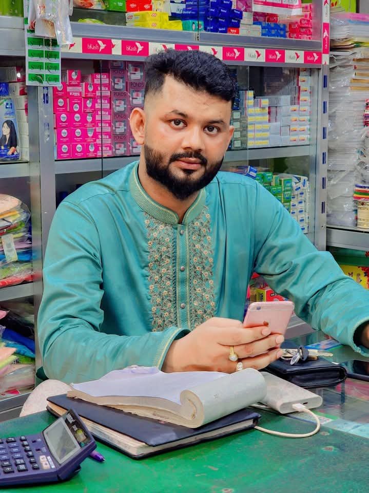 নোয়াখালীতে কৃষককে মারধর ও জমি দখলের অভিযোগ যুবদল নেতার বিরুদ্ধে