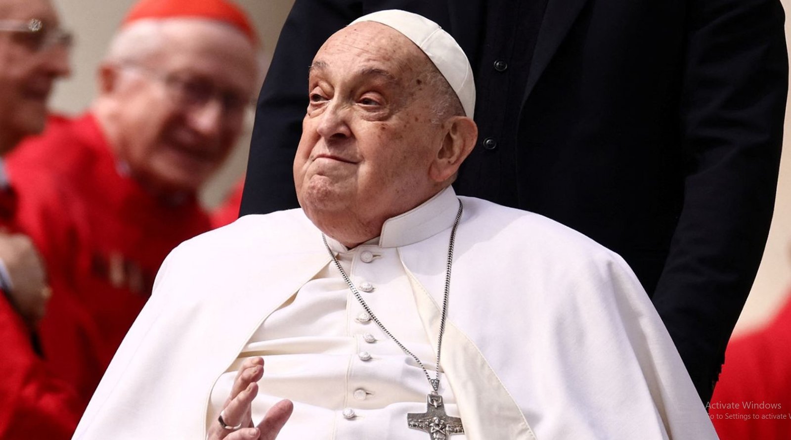 মারা গেলেন পোপ ফ্রান্সিস