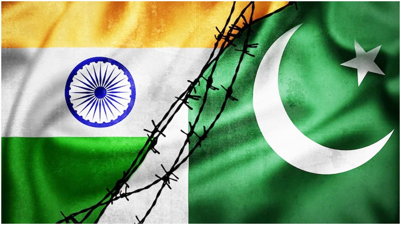 এবার পাকিস্তানিদের সব ধরনের ভিসা স্থগিত করল ভারত
