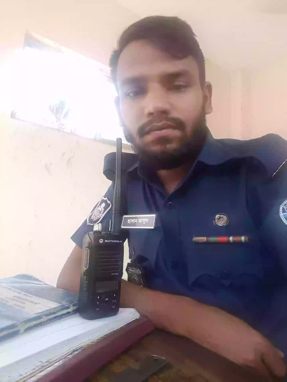 যৌতুকের মামলা তুলে না নেওয়ায় সাবেক স্ত্রীর নগ্ন ছবি ছড়ানোর অভিযোগ পুলিশ কনস্টেবলের বিরুদ্ধে