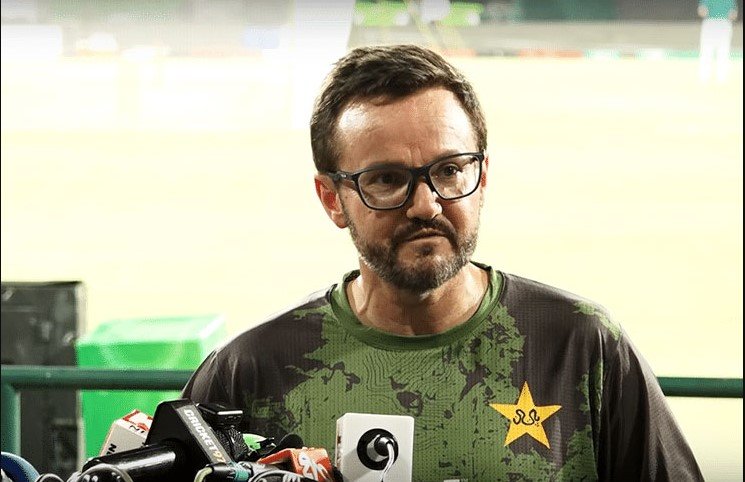 ঘরের মাঠে হলেও পাকিস্তান ‘ভয়’ পাচ্ছে বাংলাদেশকে