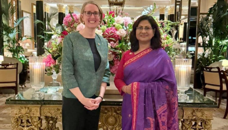ব্রিটিশ হাইকমিশনার সারাহ কুক: “কূটনীতি কেবল পুরুষের জন্য নয়”