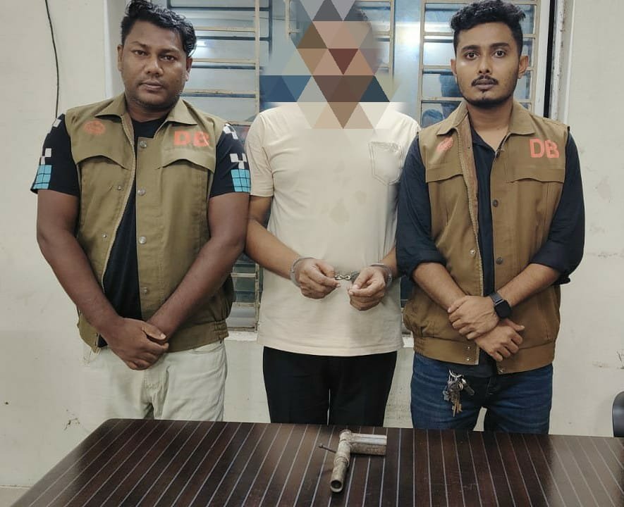 নোয়াখালীতে আ.লীগ নেতা পাইপগানসহ গ্রেপ্তার