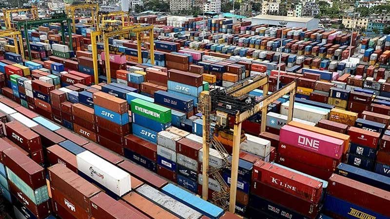 দুই দিনের অচলাবস্থার পর চট্টগ্রাম বন্দর পুরোদমে সচল