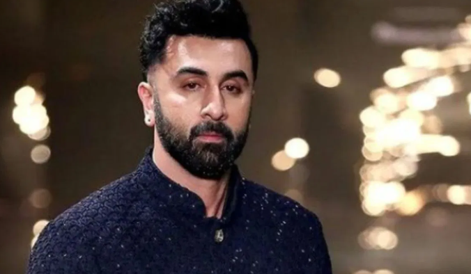 ‘রাম’ রূপে রণবীর কাপুর, গরু মাংস খাওয়ার পুরনো মন্তব্যে ফের বিতর্কে অভিনেতা