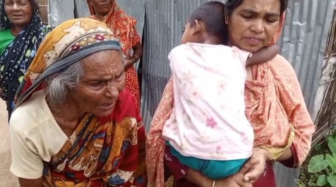 ঋণের টাকার চাপে কন্যা সন্তান বিক্রির চেষ্টা