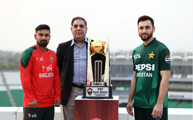 বাংলাদেশ-পাকিস্তান টি-টোয়েন্টি সিরিজের ট্রফি উন্মোচন, মিরপুরে শুরু আগামীকাল