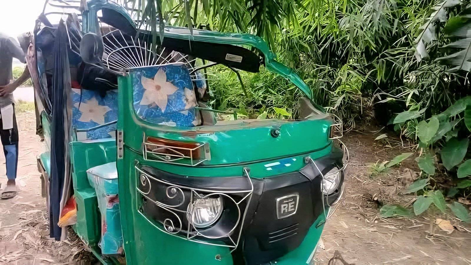 সুনামগঞ্জের শান্তিগঞ্জে লেগুনা-সিএনজি সংঘর্ষে চালকসহ এক শিশু নিহত, আহত ৬