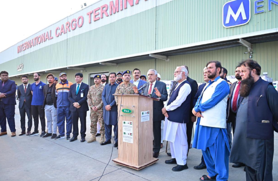 গাজায় পাকিস্তানের ১৭তম মানবিক সহায়তা পাঠানো হলো