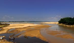 জীববৈচিত্র্য ও প্রাণ ফিরে পাচ্ছে নেত্রকোণার সোমেশ্বরী নদী