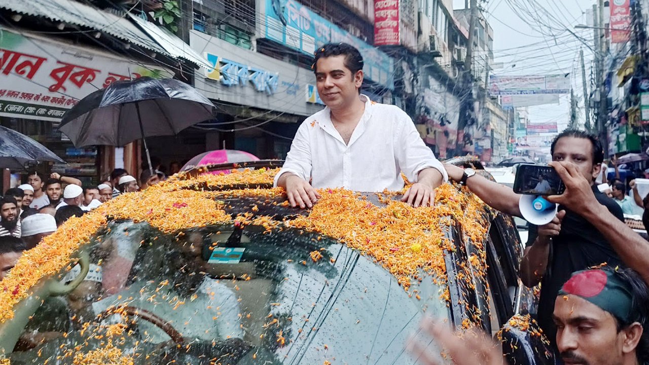 ভোলায় বিএনপি-বিজেপি সংঘর্ষে ক্ষুব্ধ পার্থ, ঐক্যের আহ্বান