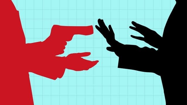 পল্টনে চাঁদা দাবিতে হামলা, এক ব্যক্তি গুরুতর জখম!