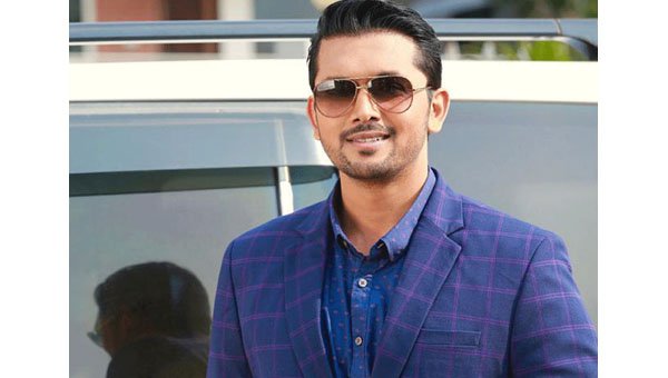 শুটিংয়ে অগ্নিদগ্ধ চিত্রনায়ক আরিফিন শুভ