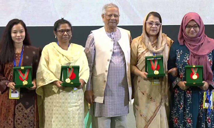 এবছর ৪ নারী পেলেন রোকেয়া পদক