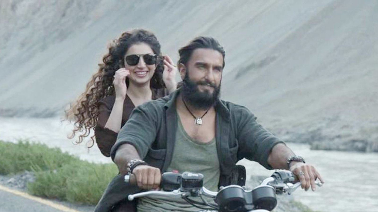 মধ্যপ্রাচ্যে নিষিদ্ধ ভারতীয় সিনেমা ধুরন্ধর