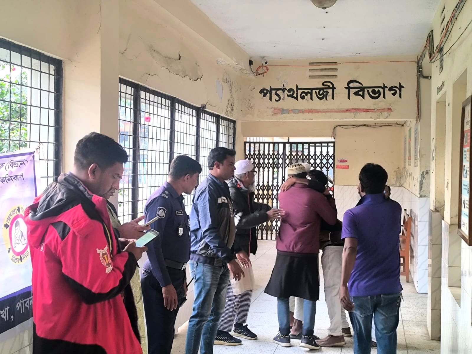 ঈশ্বরদীতে মোটরসাইকেল-সিএনজি সংঘর্ষে নিহত ২