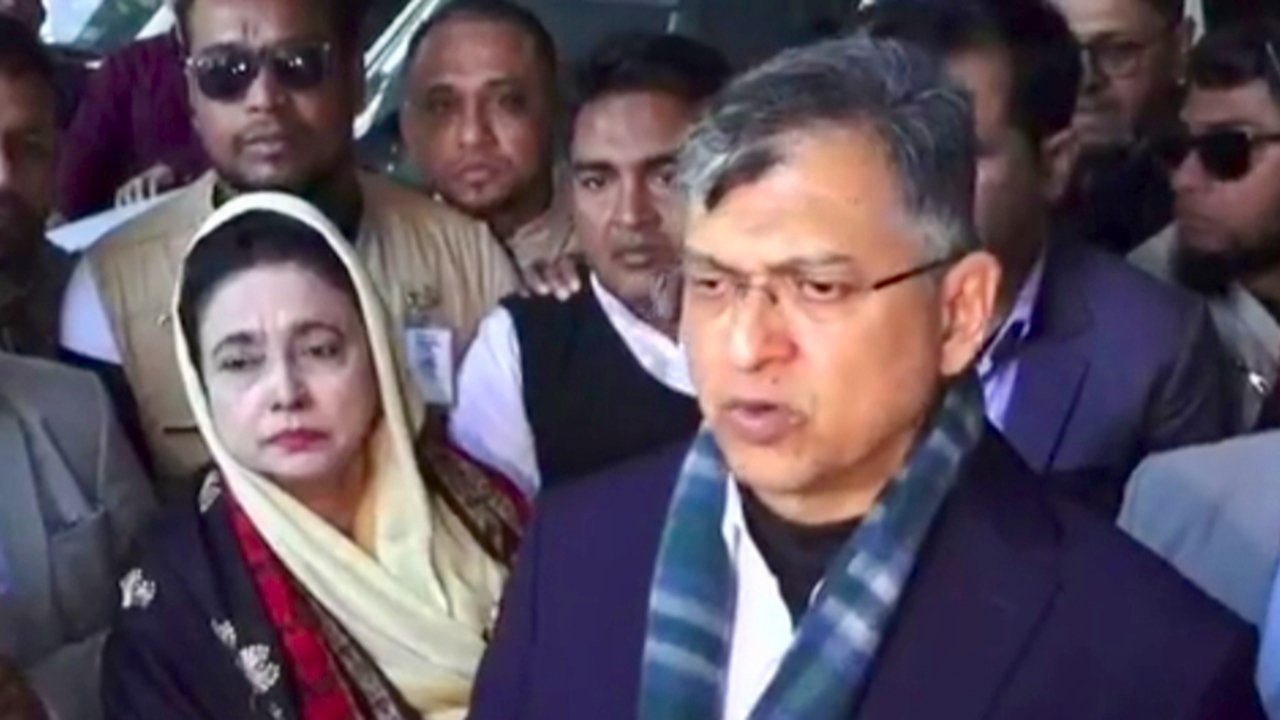 নির্বাচনে সবার জন্য সমান প্রতিযোগিতার ক্ষেত্র নিশ্চিত করতে হবে: সালাহউদ্দিন আহমদ