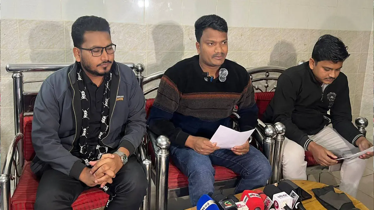 ফেনীতে ৫ এনসিপি নেতার পদত্যাগ