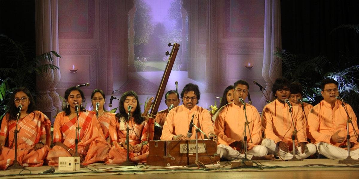 ছন্দে ফিরেছে ছায়ানট