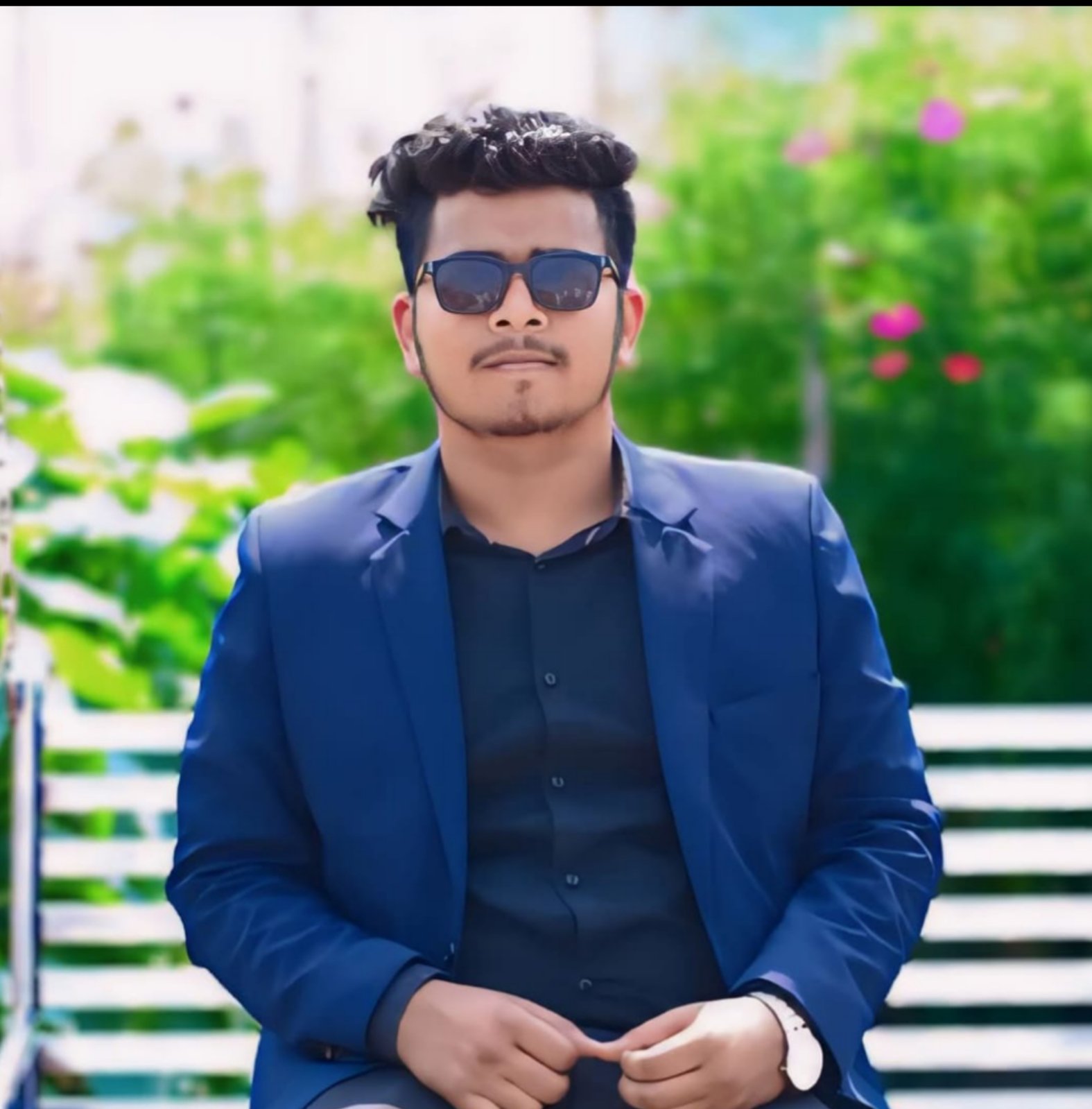 বেনাপোলে পিস্তল-গুলিসহ আটক যুবক